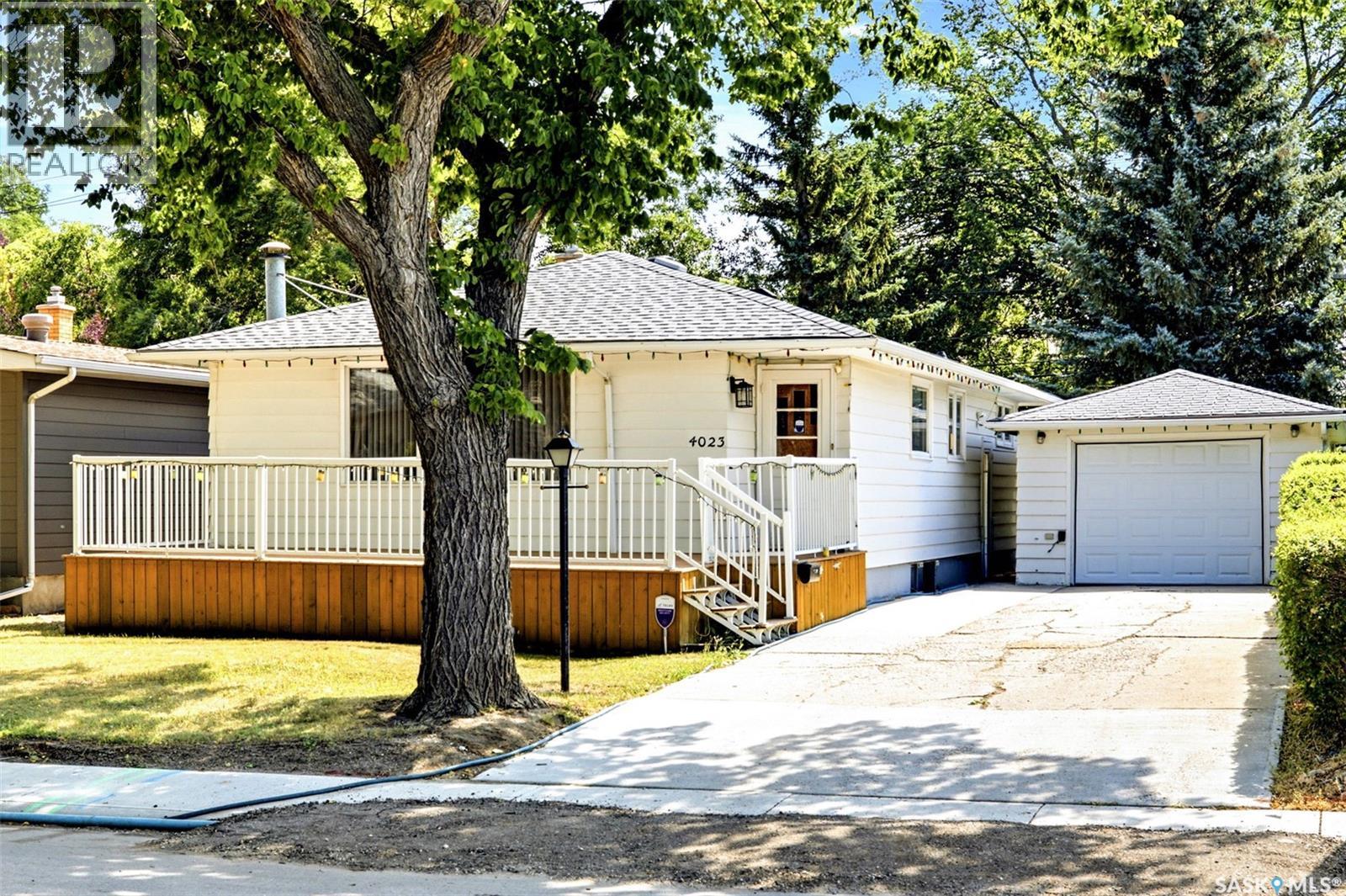 MLS® listing #30161774 for sale located at 4023 McPhail AVENUE