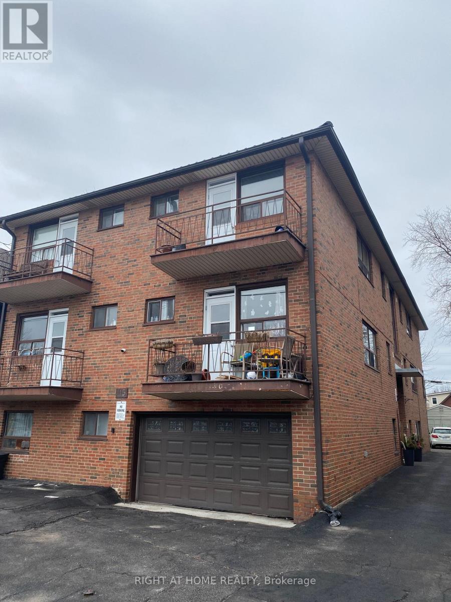 MLS® listing #30161945 for sale located at 5 - 115 EIGHTH STREET