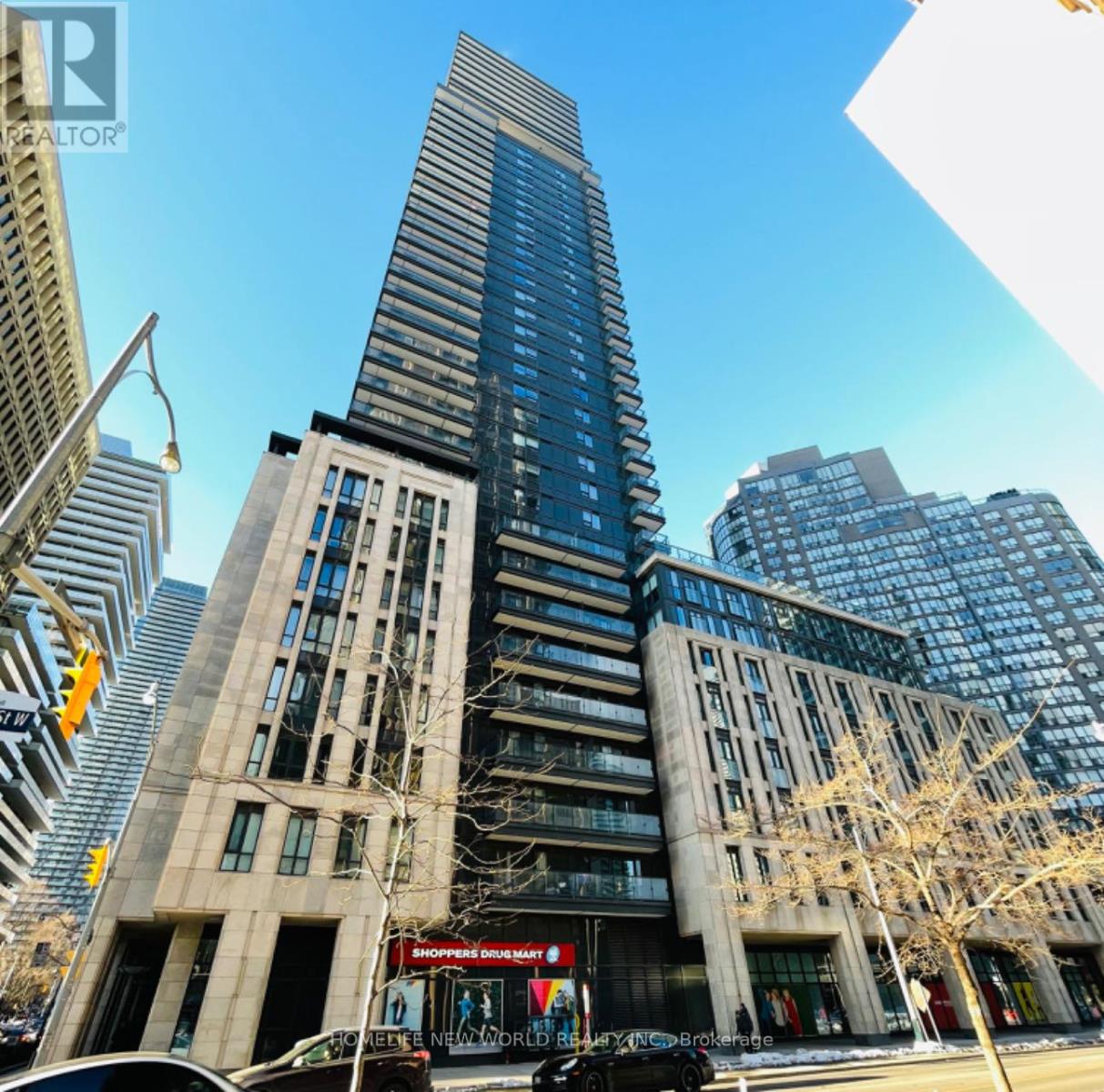 MLS® listing #30162321 for sale located at 814 - 955 BAY STREET