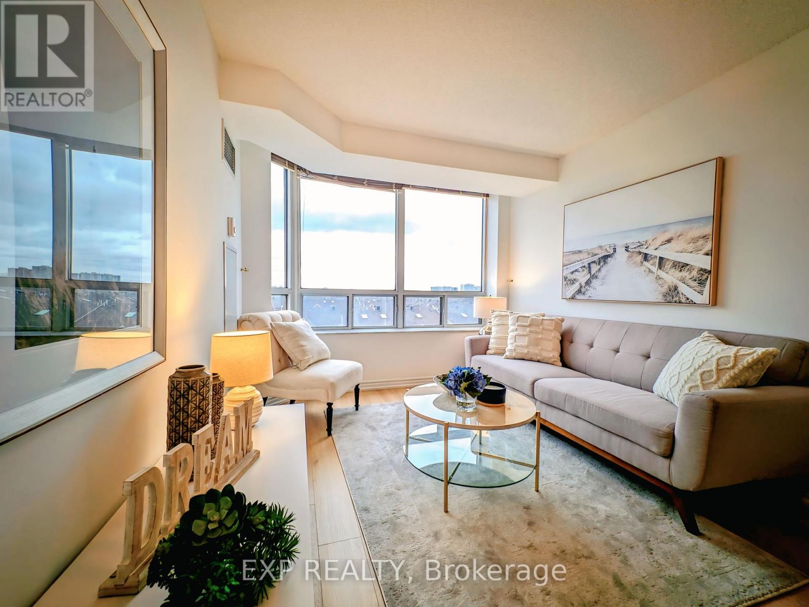 MLS® listing #30162323 for sale located at 712 - 3088 KENNEDY ROAD