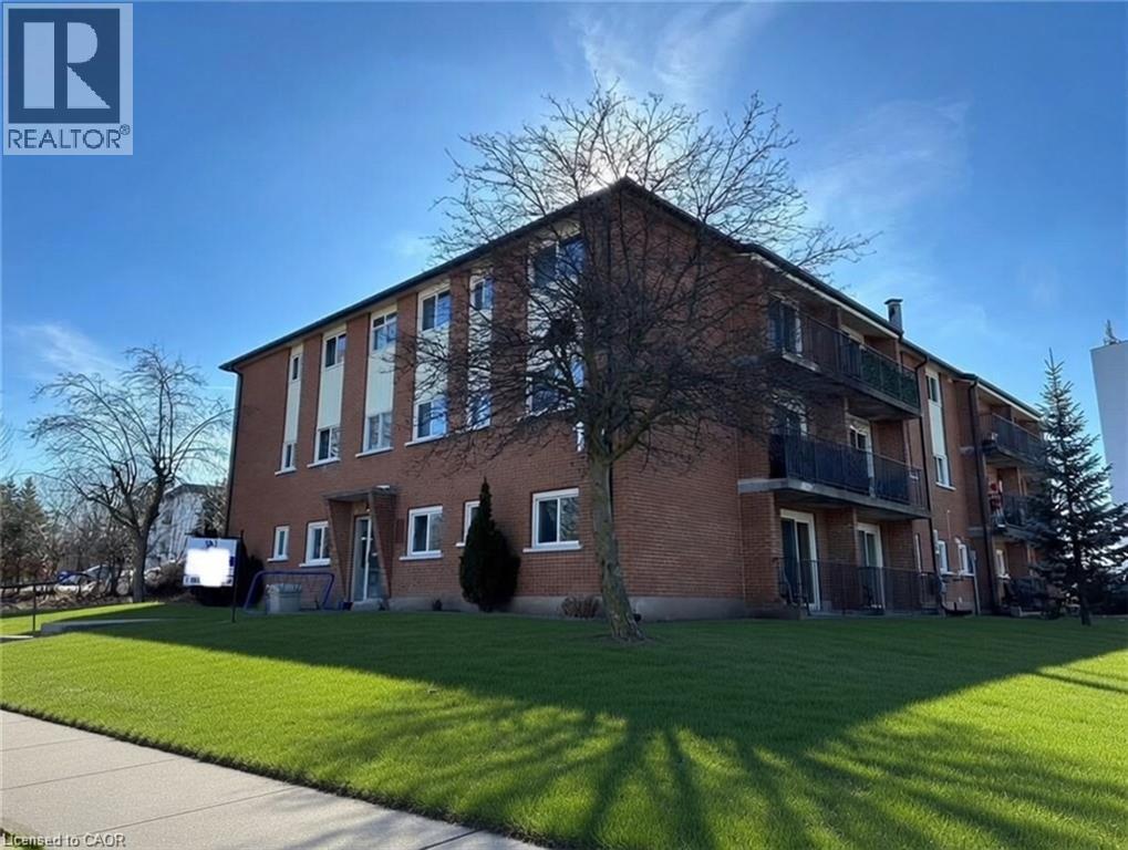 MLS® listing #30162536 for sale located at 15 MOWAT Boulevard Unit# 19