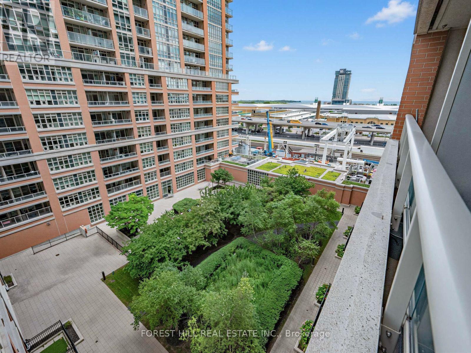 MLS® listing #30163281 for sale located at 913 - 85 EAST LIBERTY STREET
