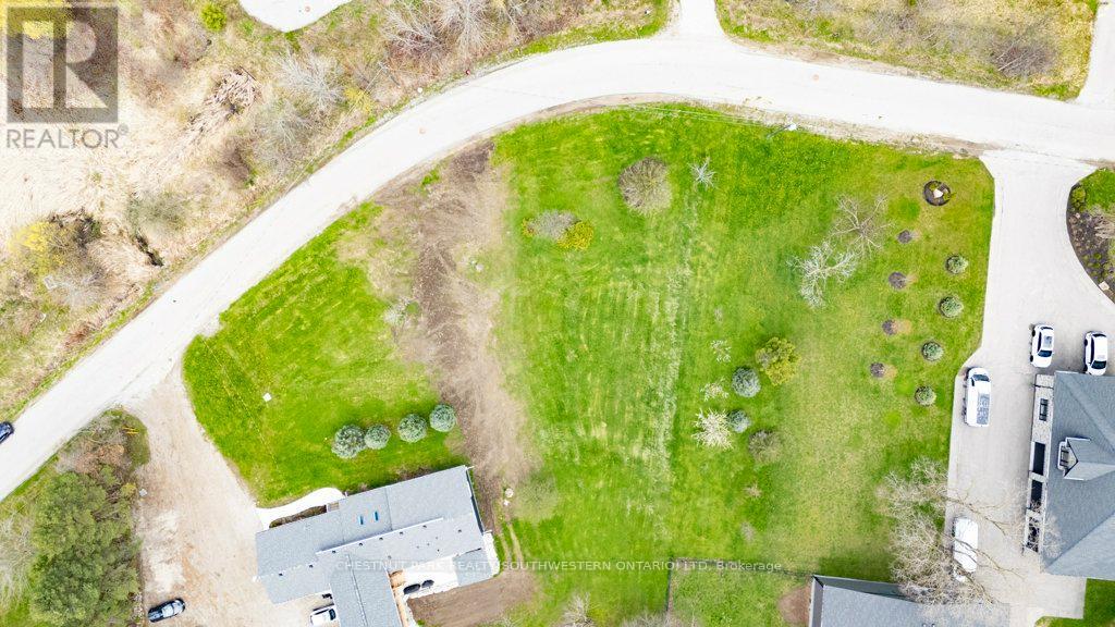 MLS® listing #30163840 for sale located at 121 DODGE DRIVE