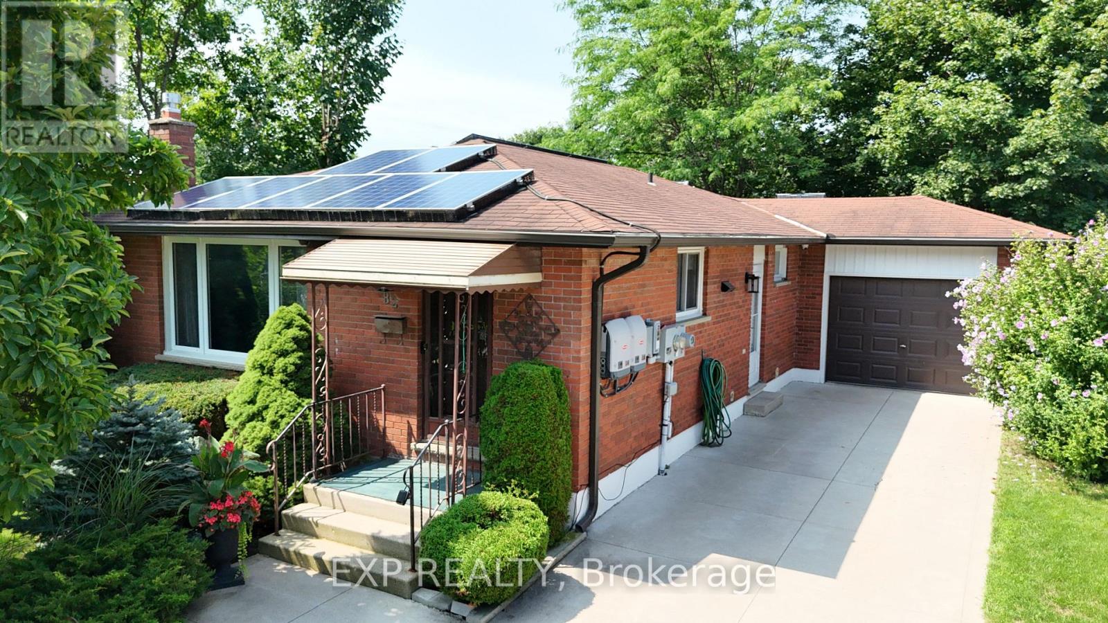 MLS® listing #30167082 for sale located at 82 LACEY CRESCENT