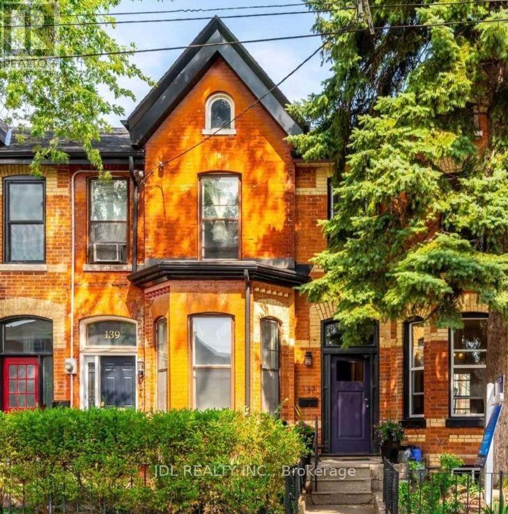 MLS® listing #30167114 for sale located at SUITE A 2ND FLOOR - 137 DENISON AVE AVENUE