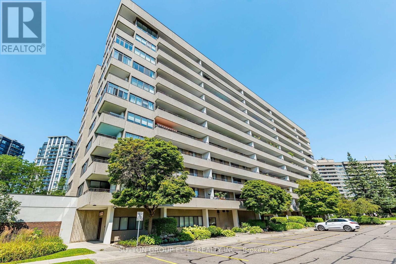 MLS® listing #30167227 for sale located at 508 - 1320 MISSISSAUGA VALLEY BOULEVARD
