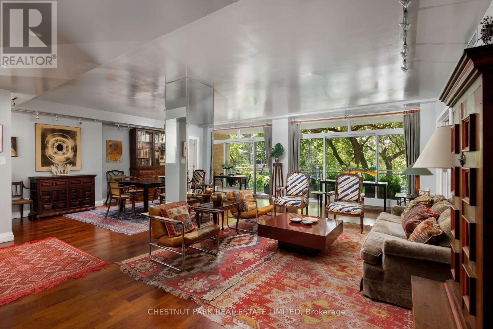 MLS® listing #30167473 for sale located at 322 - 1 BENVENUTO PLACE
