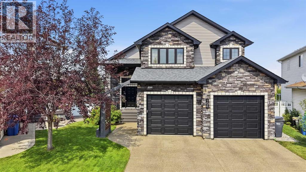 MLS® listing #30167638 for sale located at 106 Oaklands Crescent