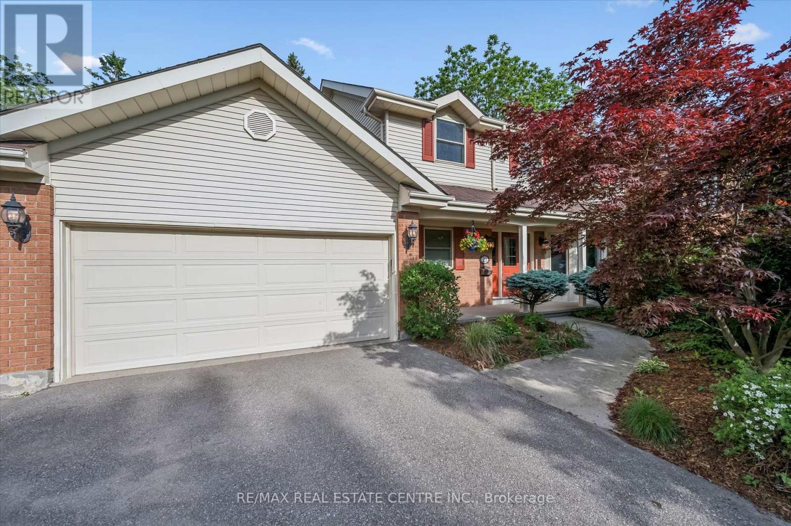 MLS® listing #30170640 for sale located at 21 TINATAWA COURT