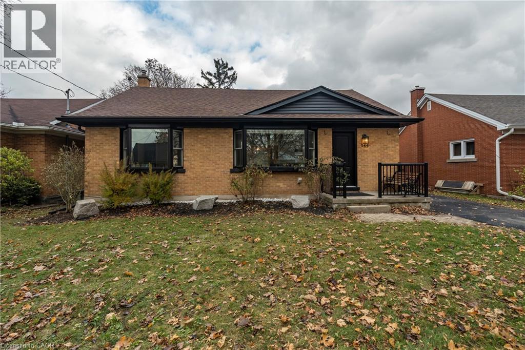 MLS® listing #30171667 for sale located at 266 MELROSE Avenue