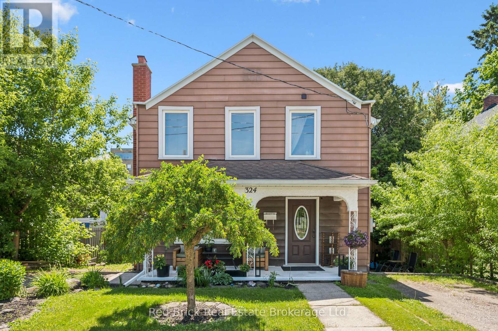 MLS® listing #30172199 for sale located at 324 WATERLOO AVENUE