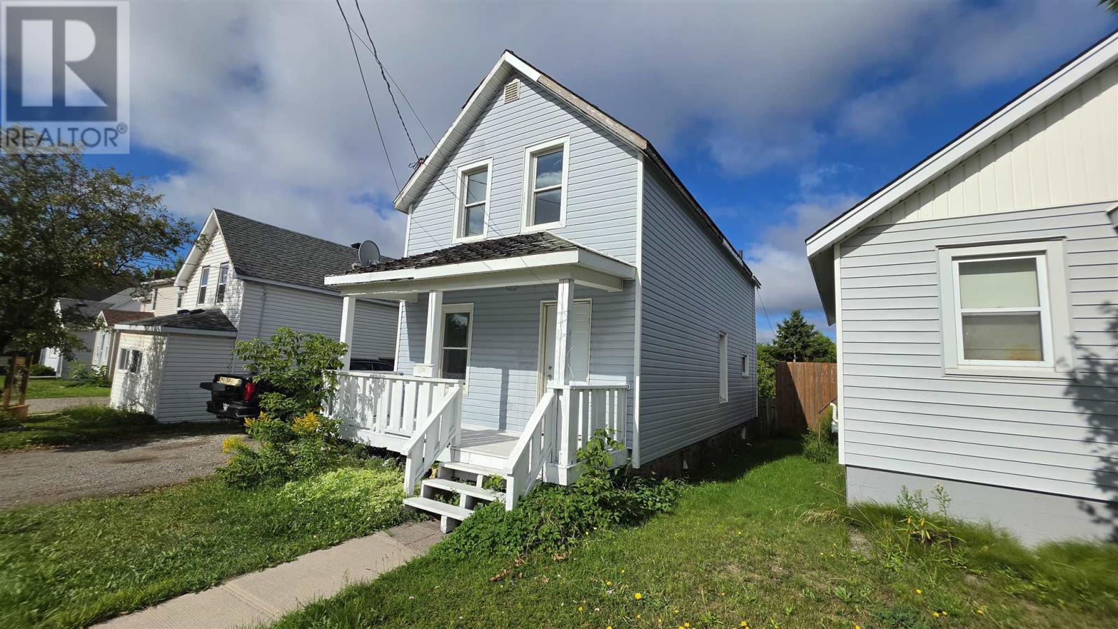 MLS® listing #30172574 for sale located at 539 John ST