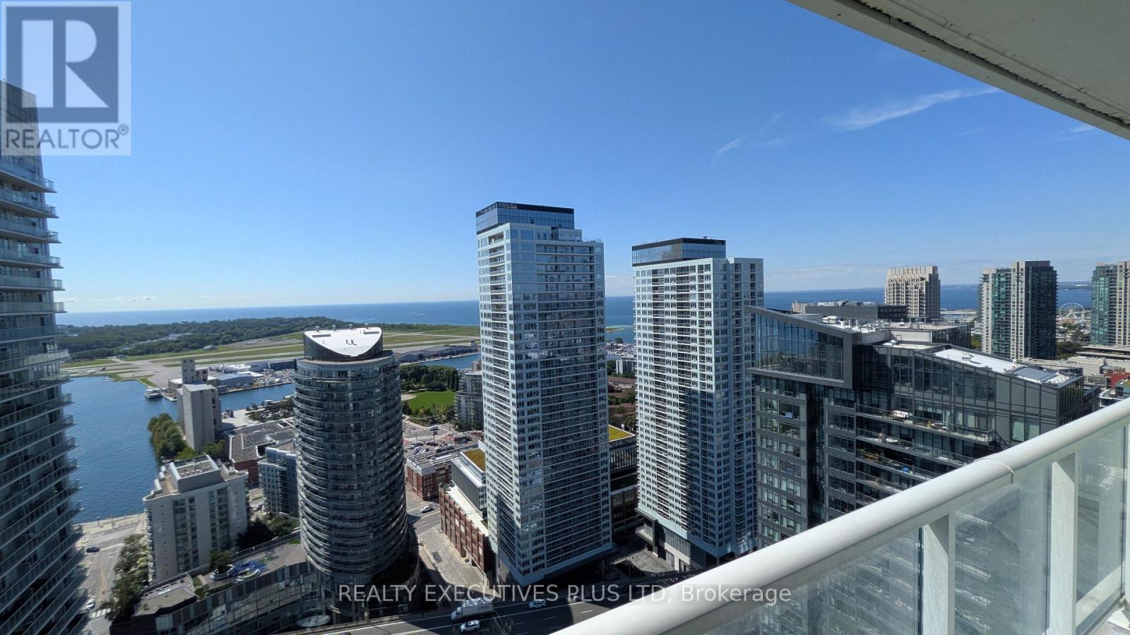 MLS® listing #30172651 for sale located at 4002 - 85 QUEENS WHARF ROAD