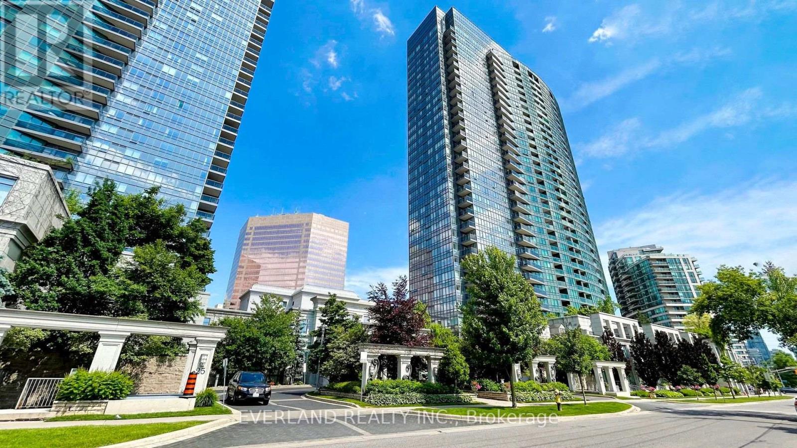 MLS® listing #30172966 for sale located at 707 - 15 GREENVIEW AVENUE