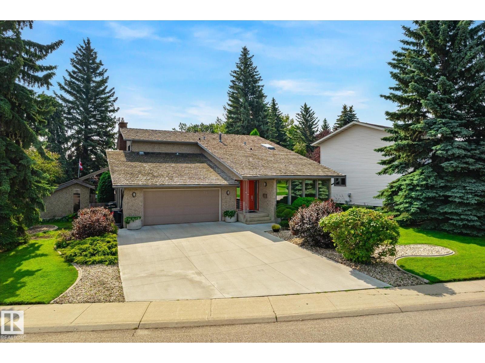 MLS® listing #30174001 for sale located at 241 GREENOCH CR NW
