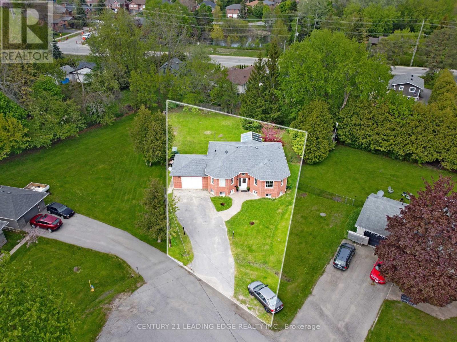 MLS® listing #30174121 for sale located at 4 BAY COURT