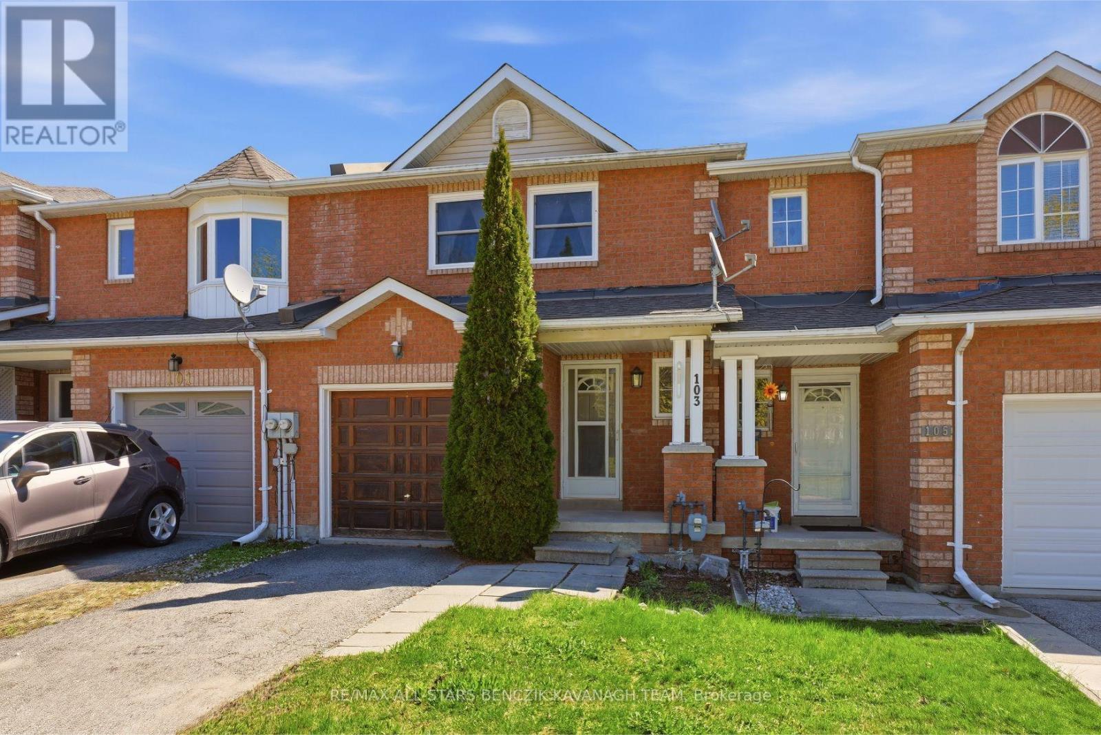 MLS® listing #30174126 for sale located at 103 LORNE STREET