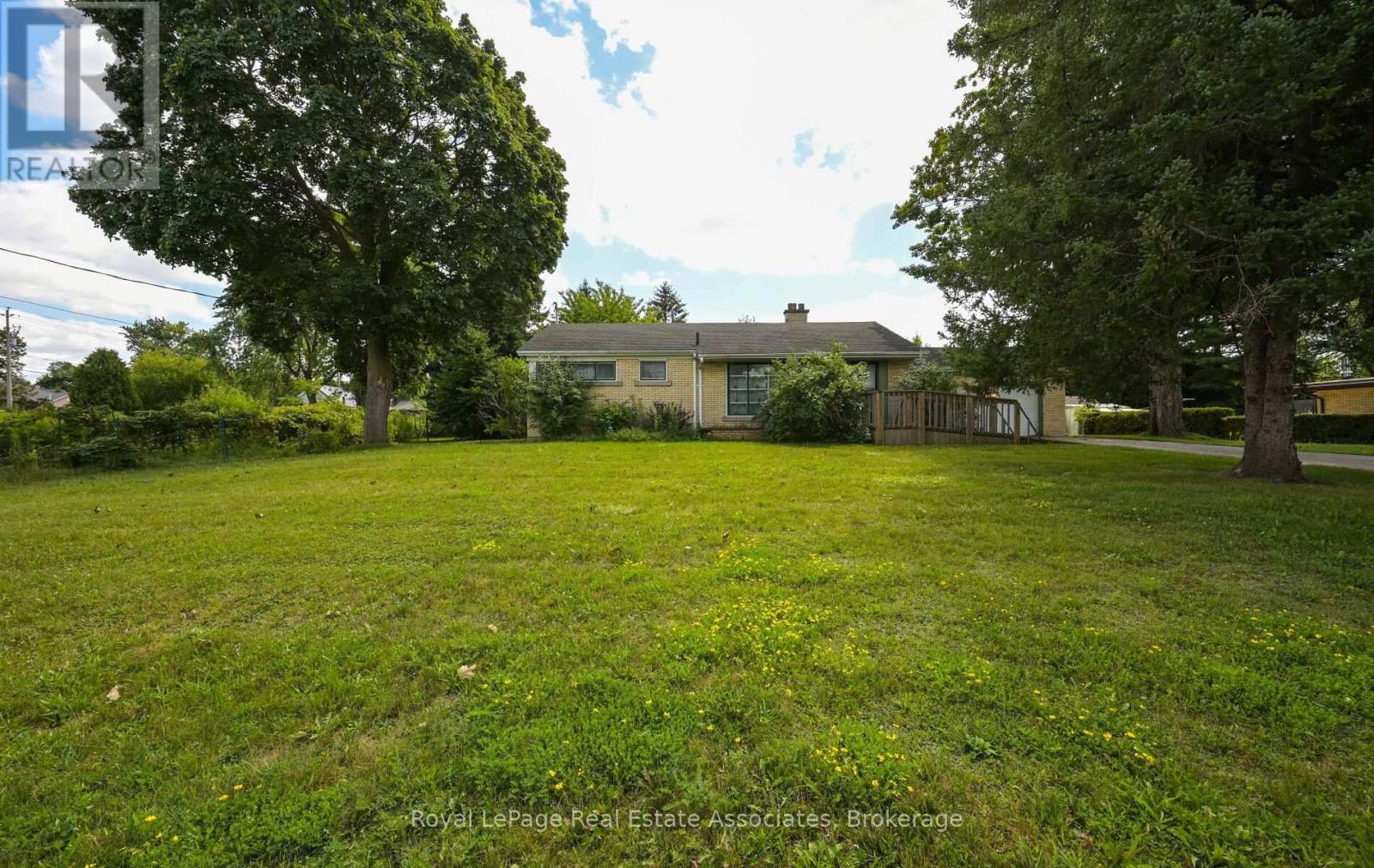 MLS® listing #30174182 for sale located at 27 ROTHSAY AVENUE