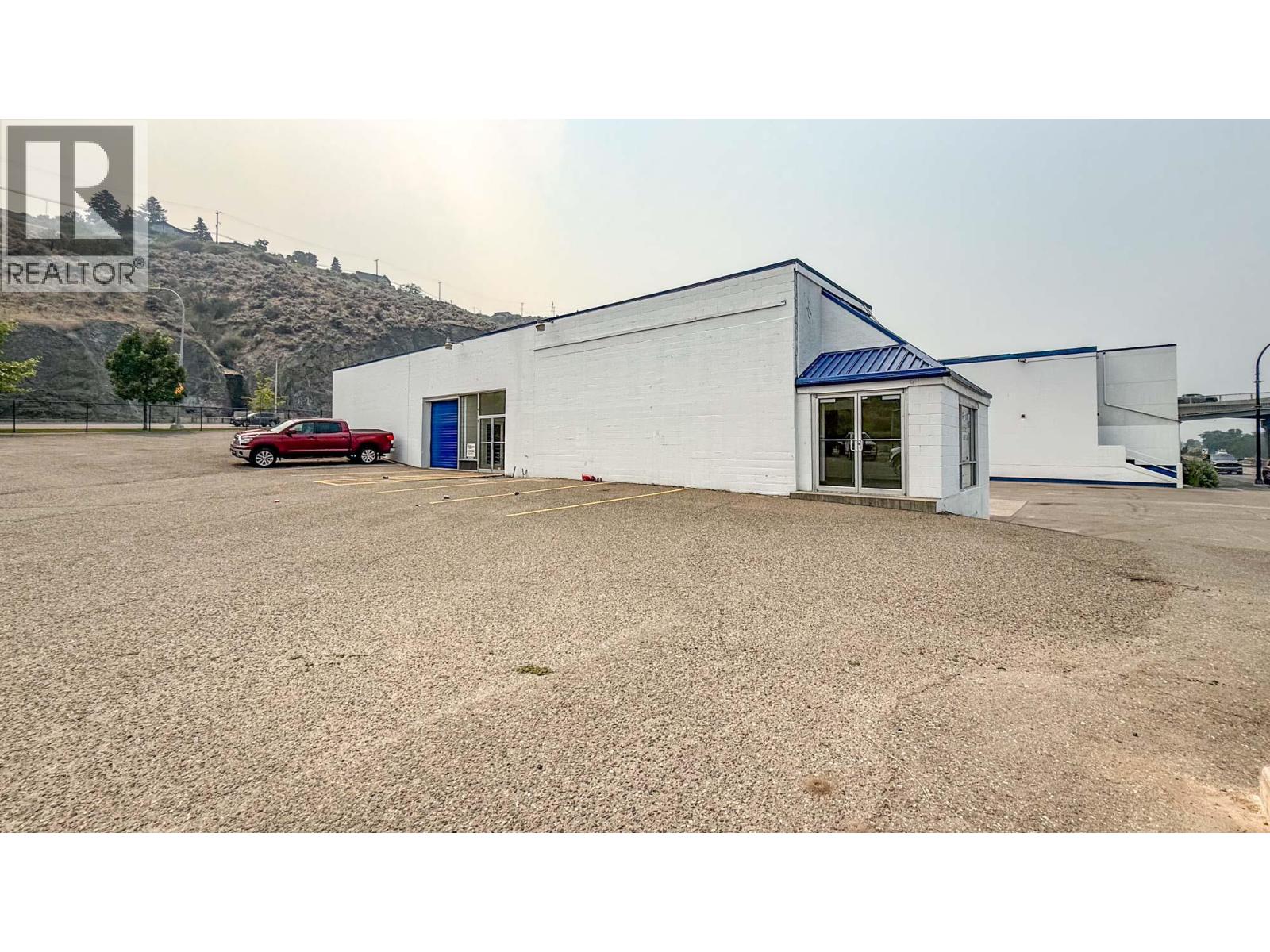 MLS® listing #30174519 for sale located at 431 Victoria Street W