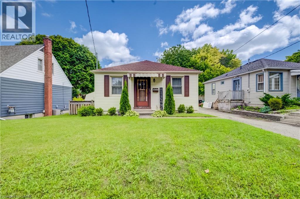 MLS® listing #30174711 for sale located at 34 ST CLAIR Avenue