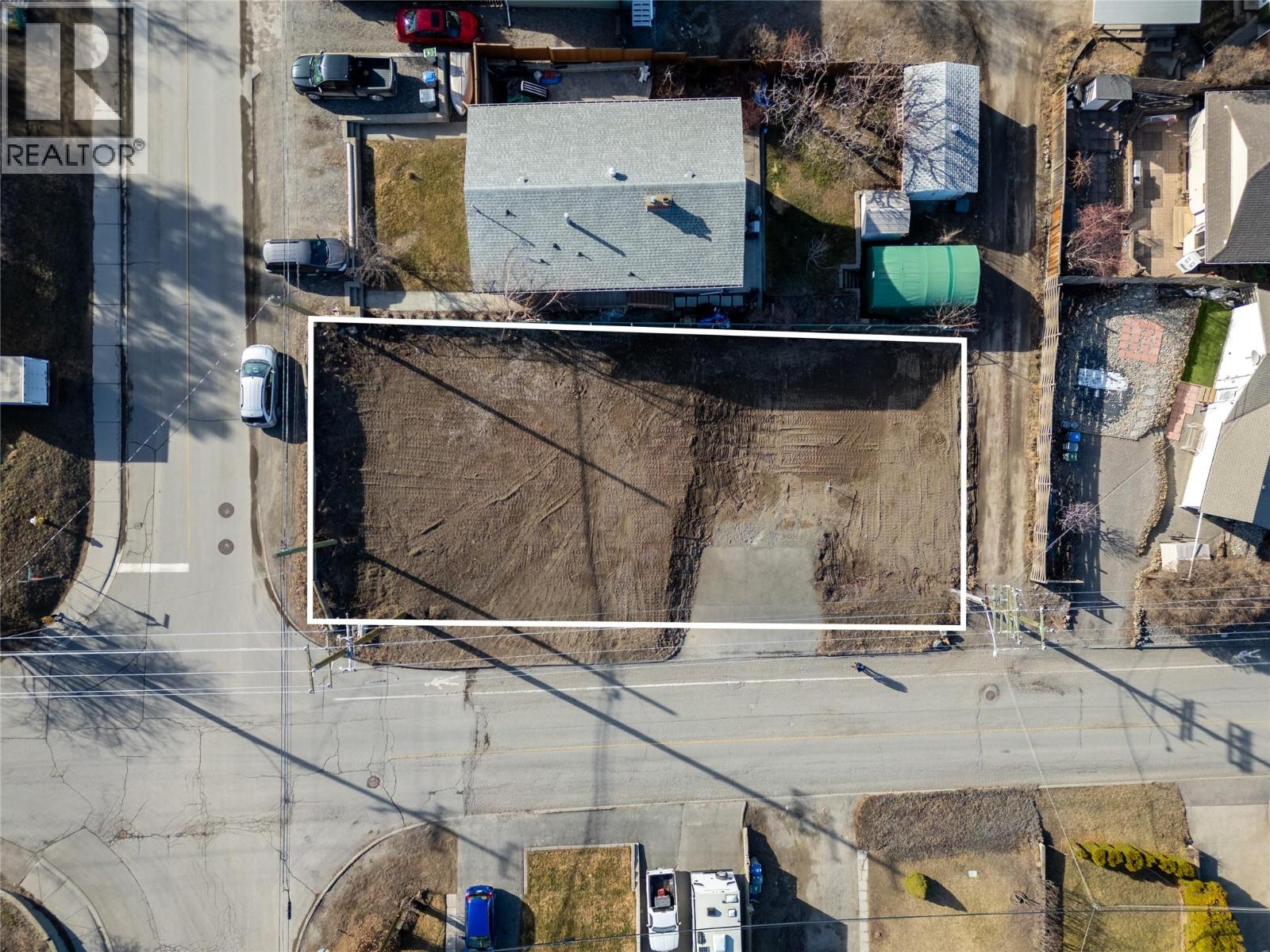MLS® listing #30175618 for sale located at 64 Centre Avenue
