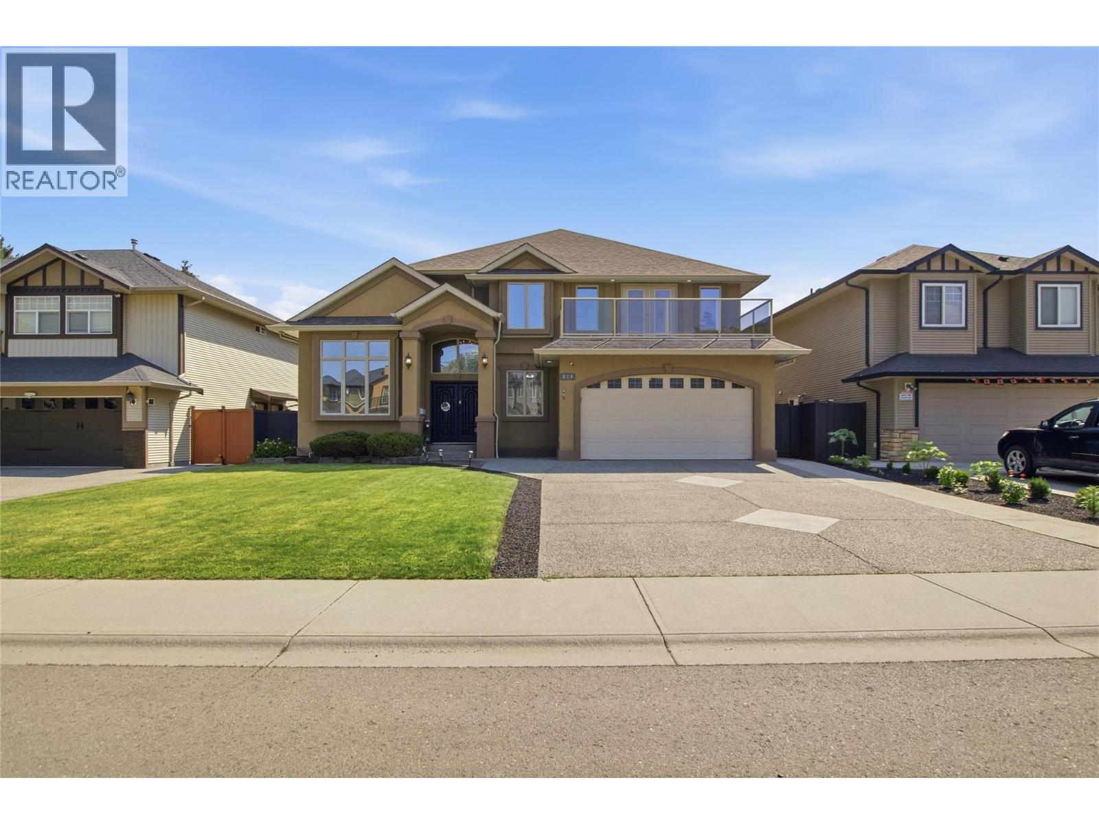 MLS® listing #30176359 for sale located at 819 Arlington Court