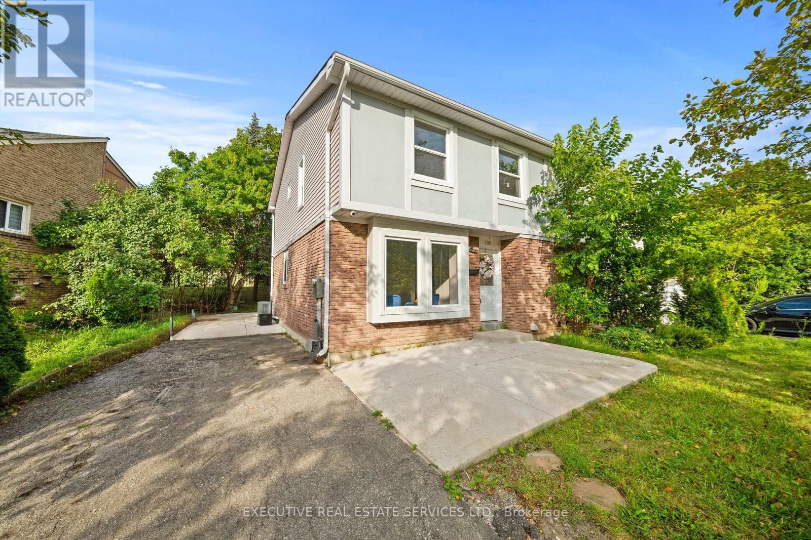 MLS® listing #30176918 for sale located at 100 CENTRE STREET N