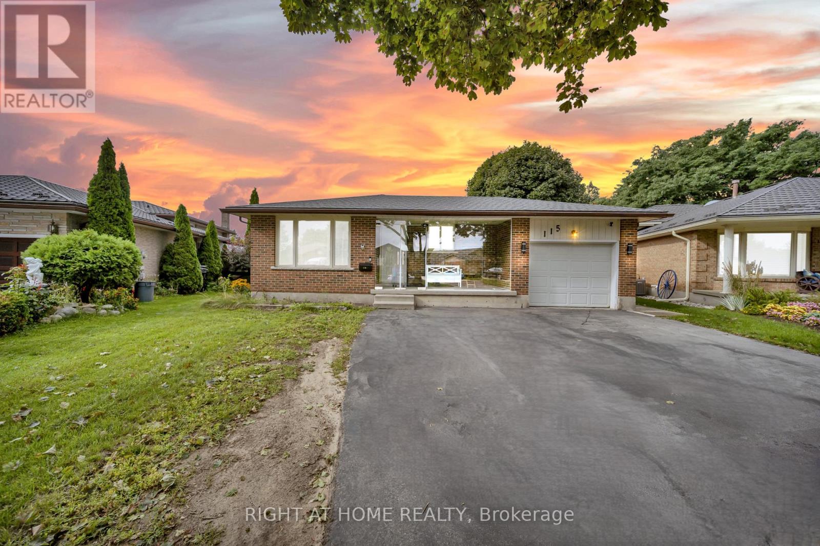 MLS® listing #30176920 for sale located at 115 COUNTRYSIDE (MAIN ONLY) CRESCENT