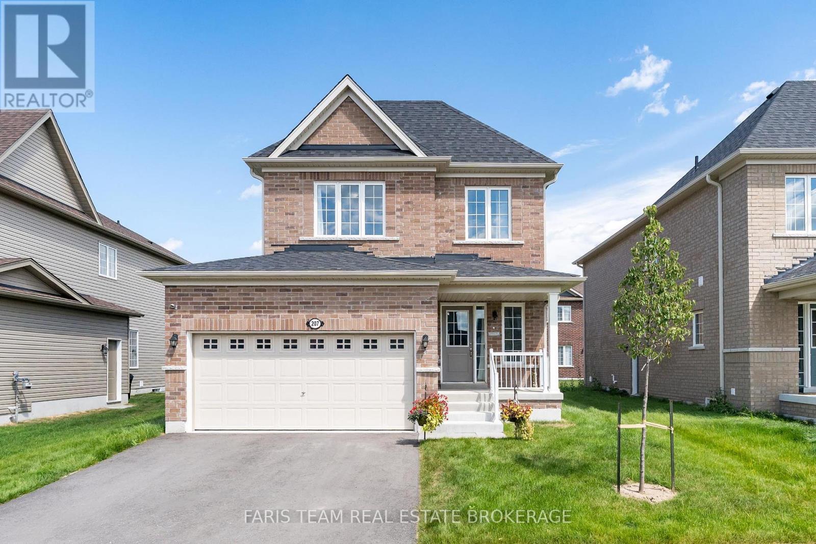 MLS® listing #30178143 for sale located at 207 CUBITT STREET