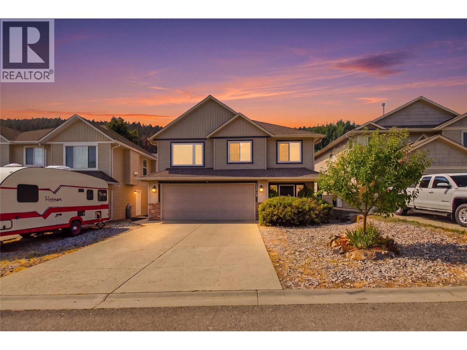 MLS® listing #30179590 for sale located at 1907 Snowberry Crescent