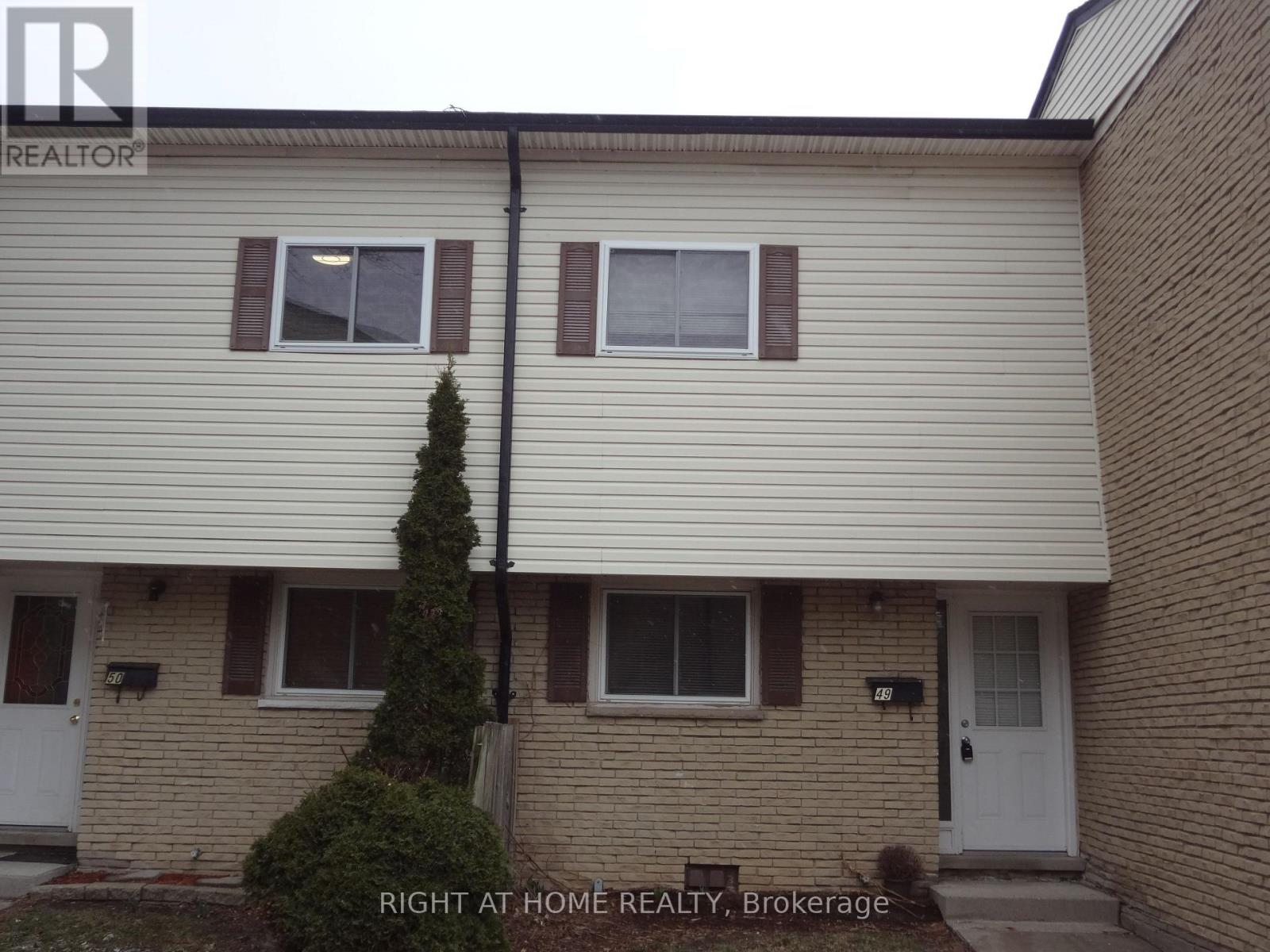 MLS® listing #30180529 for sale located at 49 - 211 VERONICA DRIVE