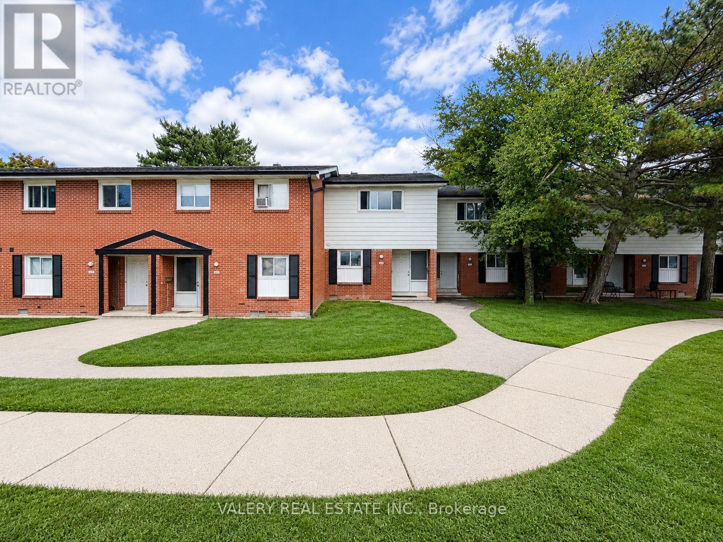 MLS® listing #30180534 for sale located at E - 516 SUNNYDALE PLACE