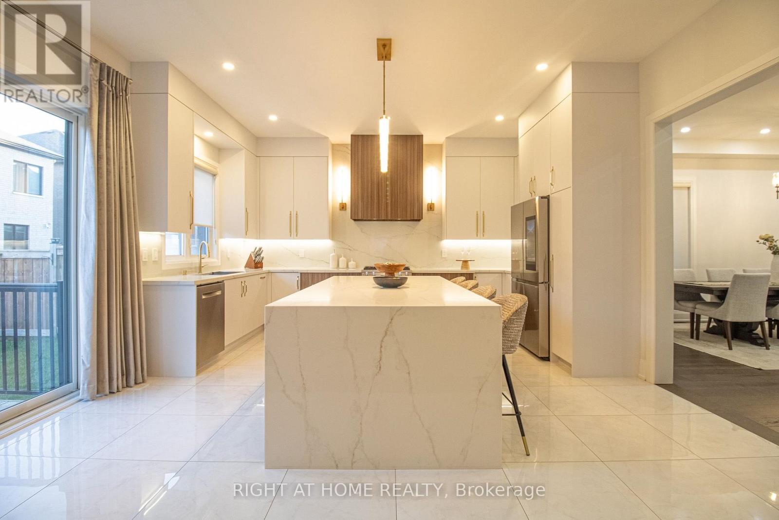 MLS® listing #30181967 for sale located at 43 LONGWORTH AVENUE