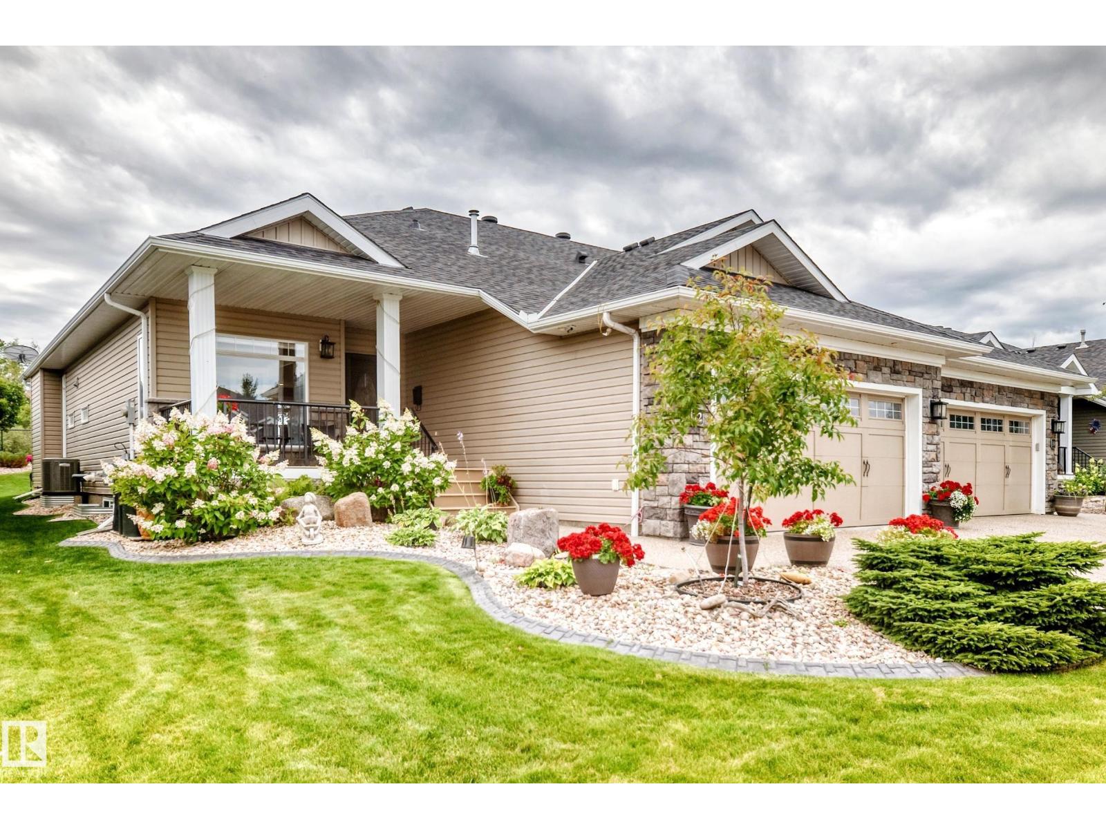 MLS® listing #30183019 for sale located at 12 FAIRWAY PT