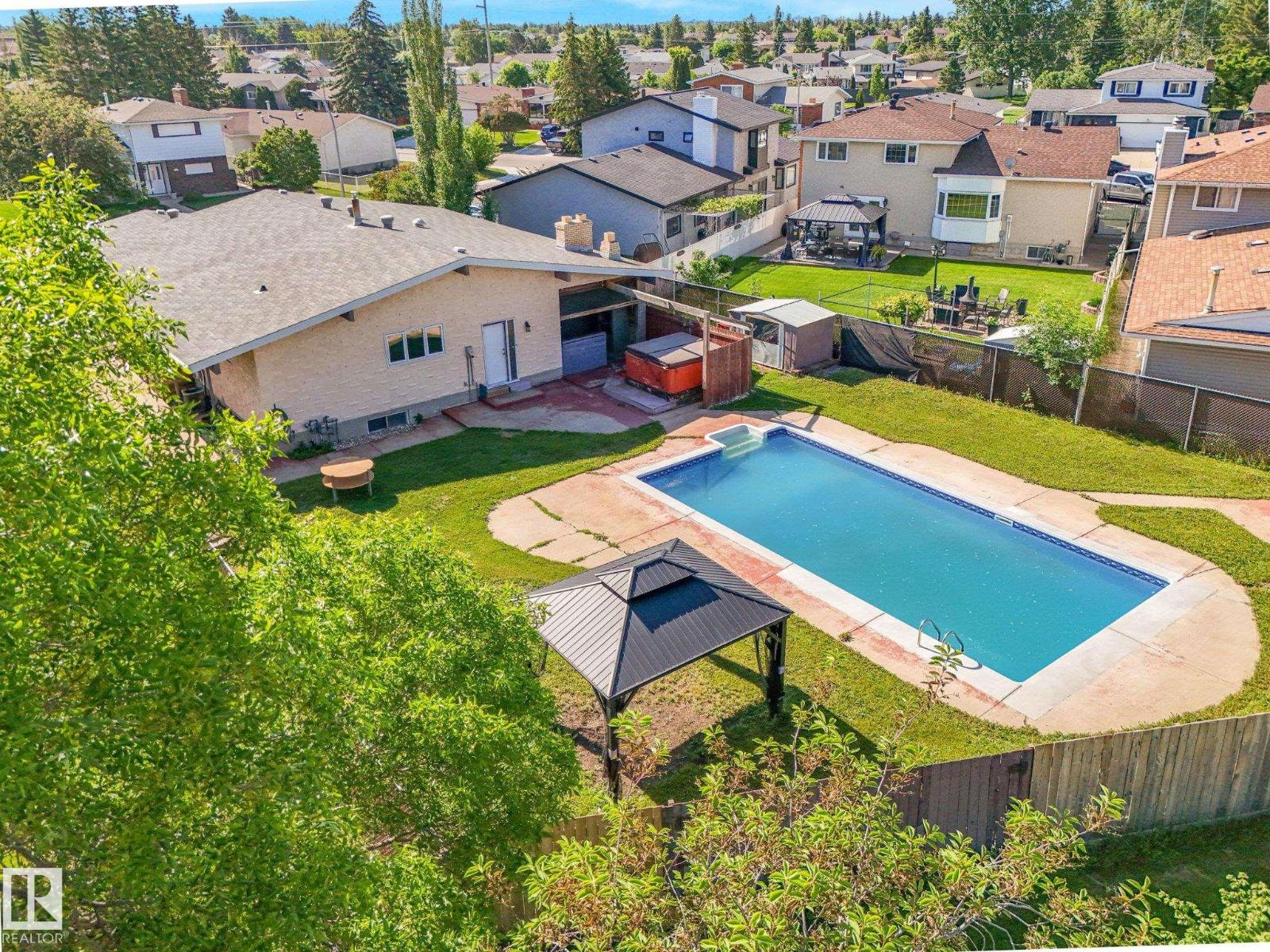 MLS® listing #30183021 for sale located at 11056 166 AV NW