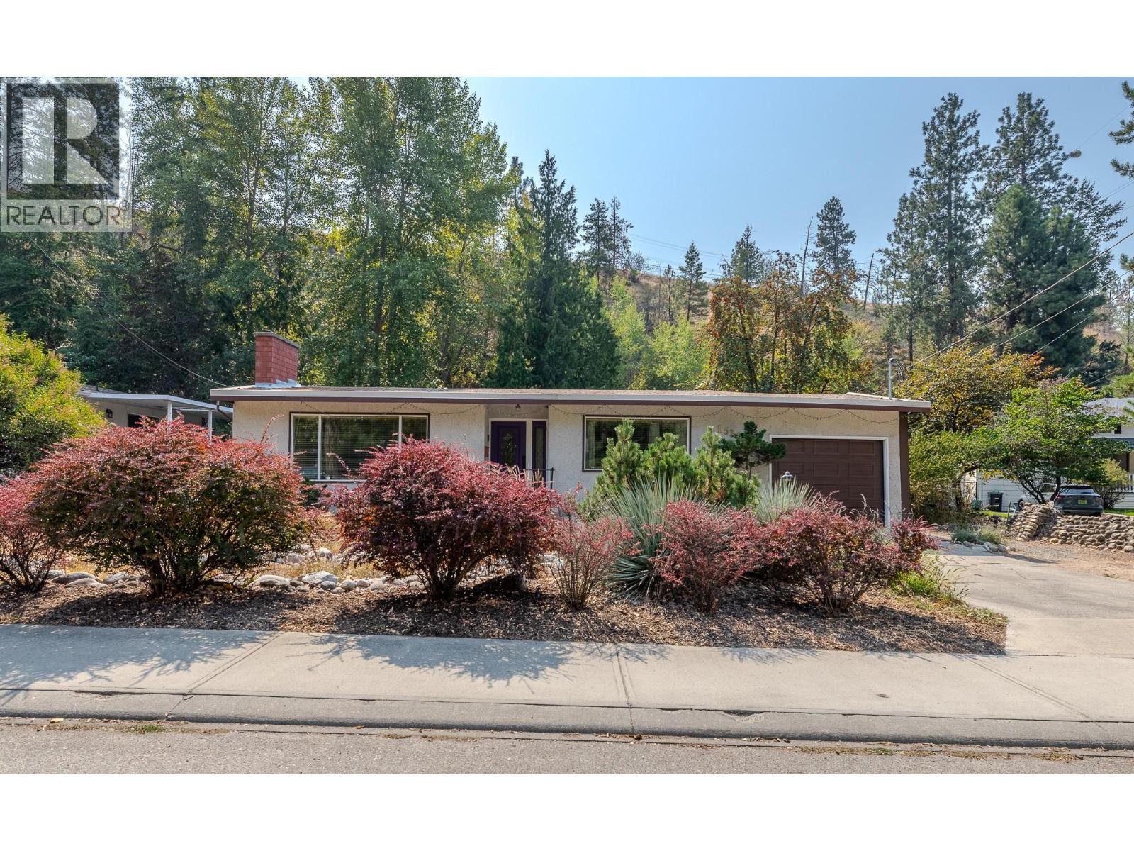 MLS® listing #30183336 for sale located at 1530 Penticton Avenue