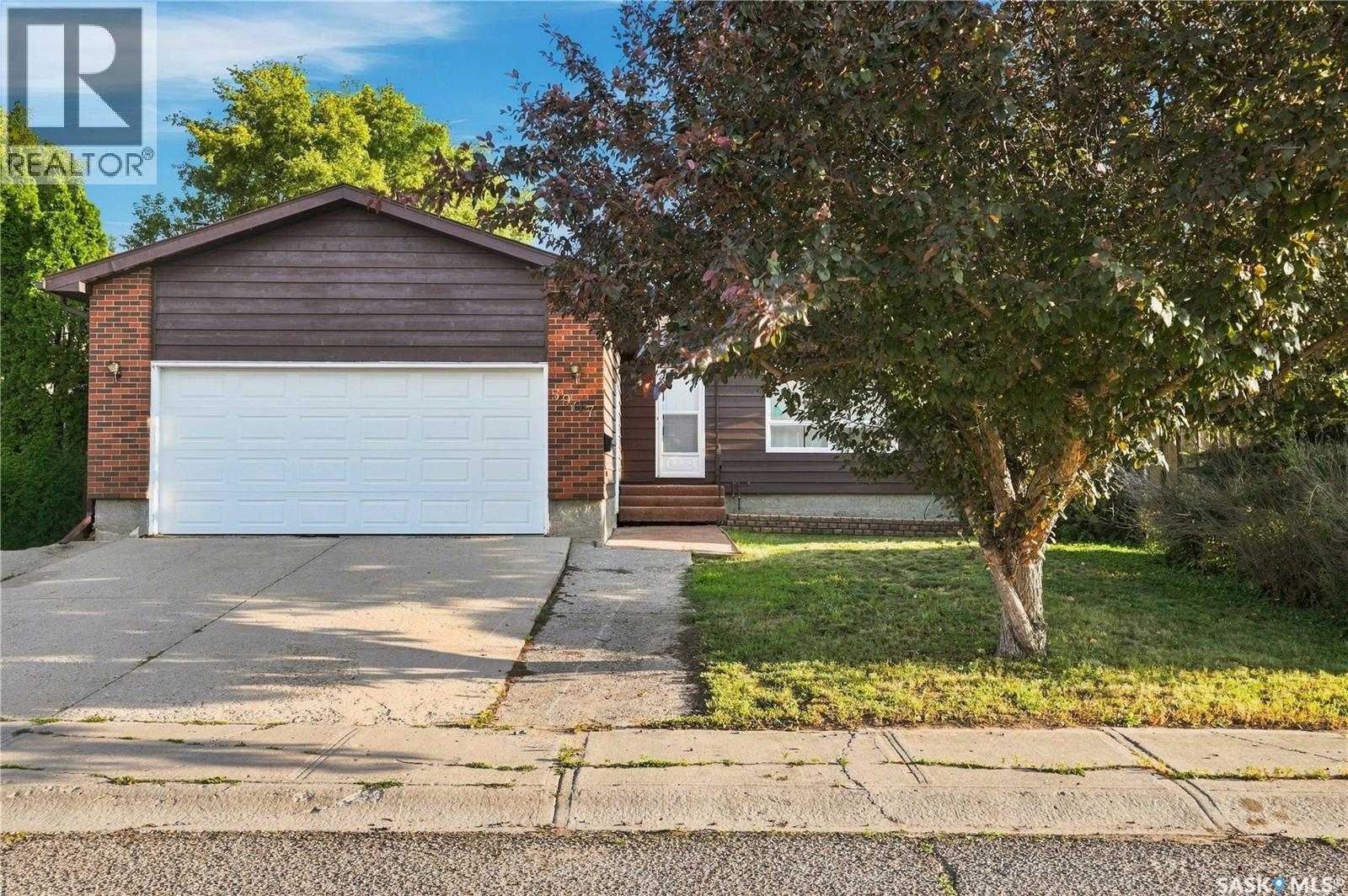 MLS® listing #30183418 for sale located at 5907 Hague CRESCENT
