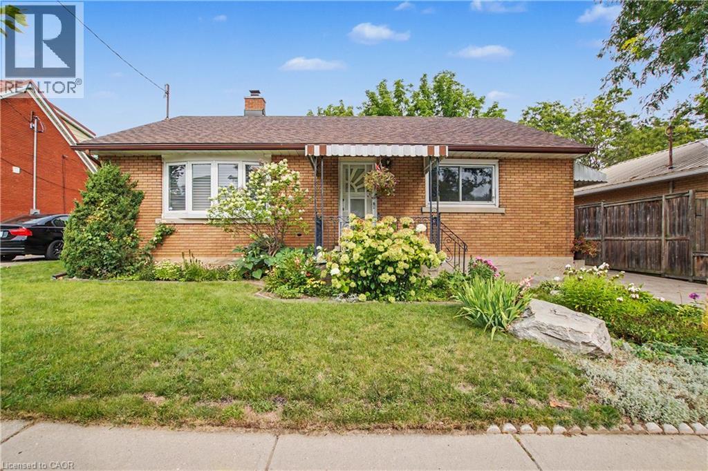MLS® listing #30183951 for sale located at 240 GUELPH Street