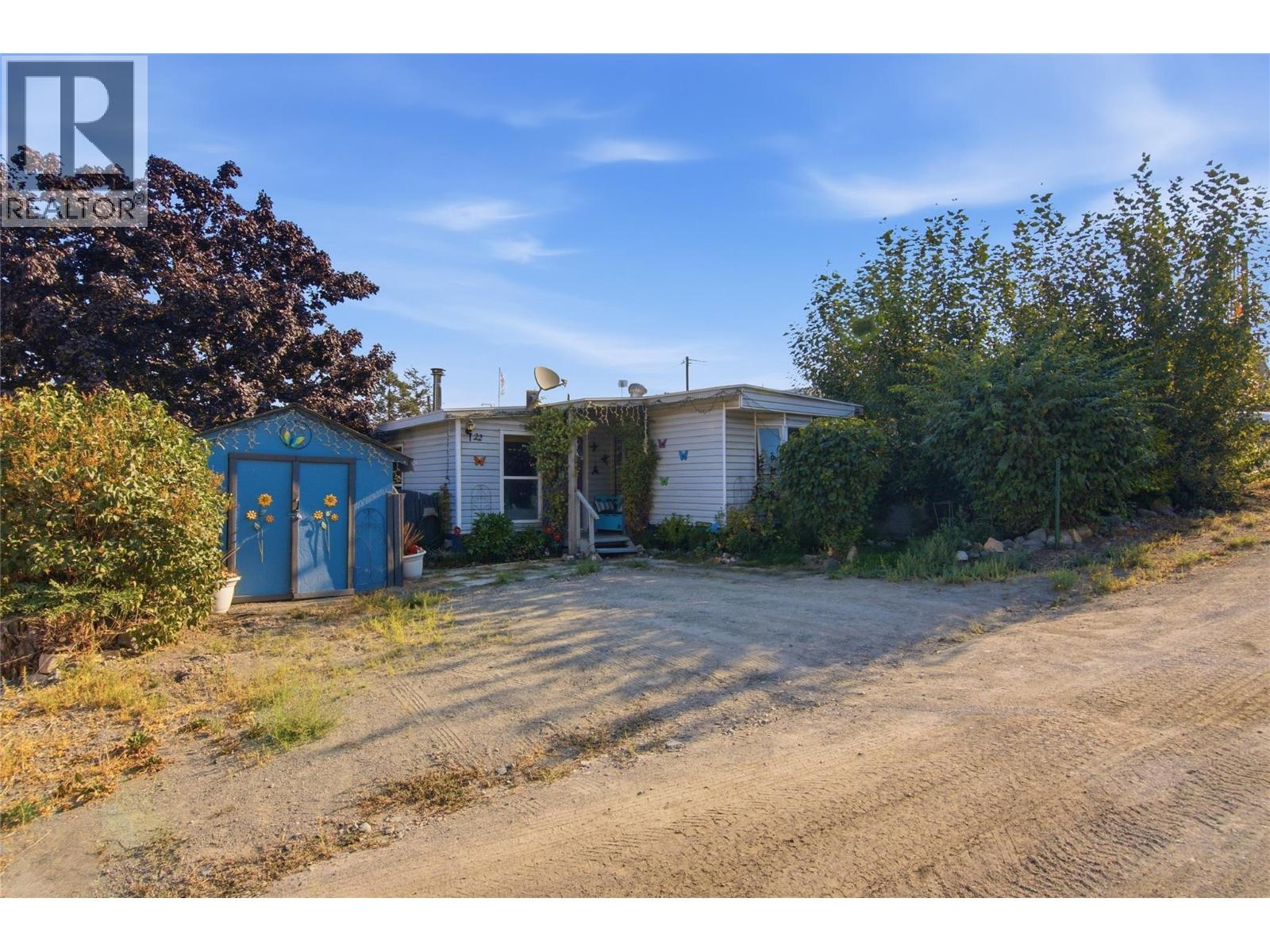 MLS® listing #30183998 for sale located at 1680 LAC LE JEUNE Road Unit# 22