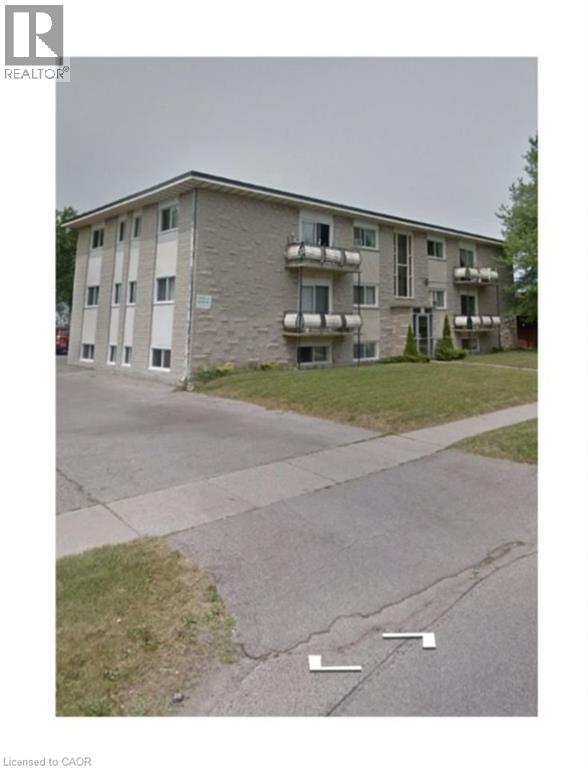 MLS® listing #30184891 for sale located at 80 KINZIE Avenue Unit# 4