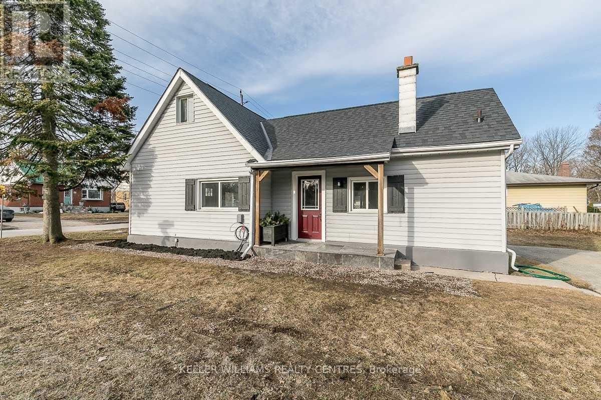 MLS® listing #30185589 for sale located at 2 - 46 CAMPBELL AVENUE