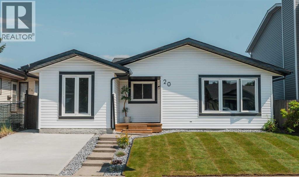 MLS® listing #30185825 for sale located at 20 Castlegrove Way NE
