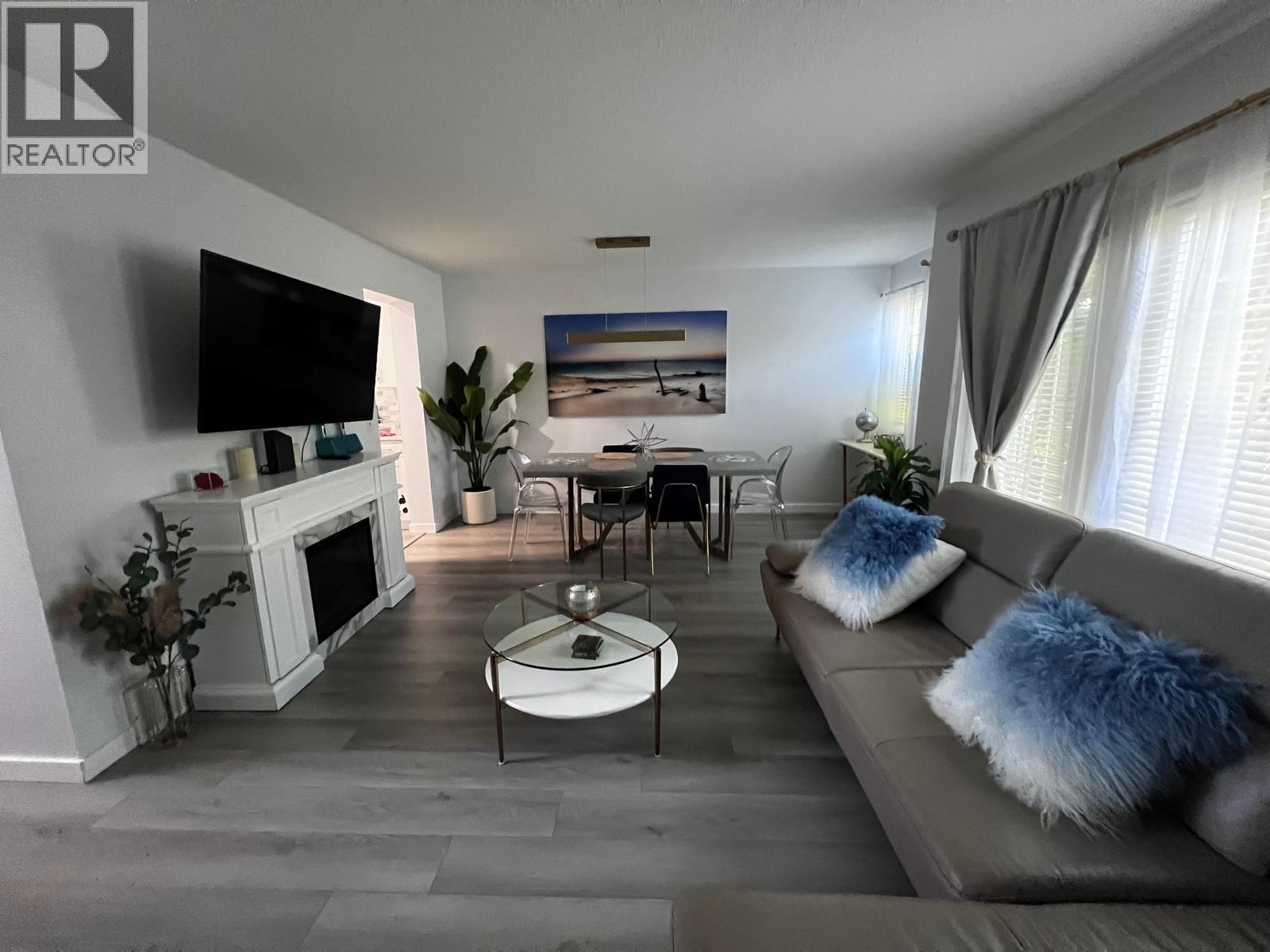 MLS® listing #30186249 for sale located at 2020 Robson Place Unit# 14