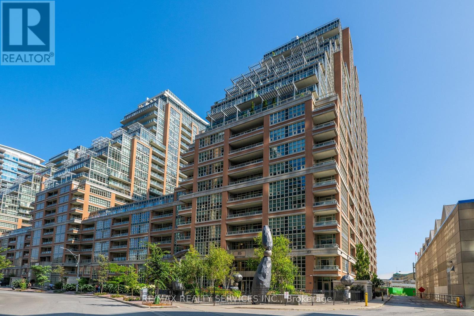 MLS® listing #30186726 for sale located at 1802 - 85 EAST LIBERTY STREET