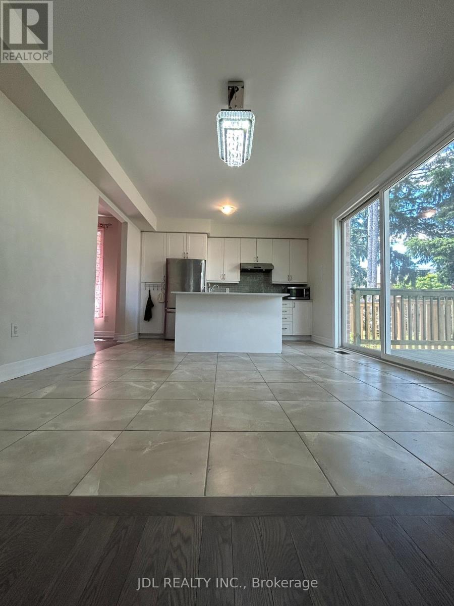 MLS® listing #30186816 for sale located at MASTER BEDROOOM 2ND FLOOR - 15 WILDFLOWER WAY