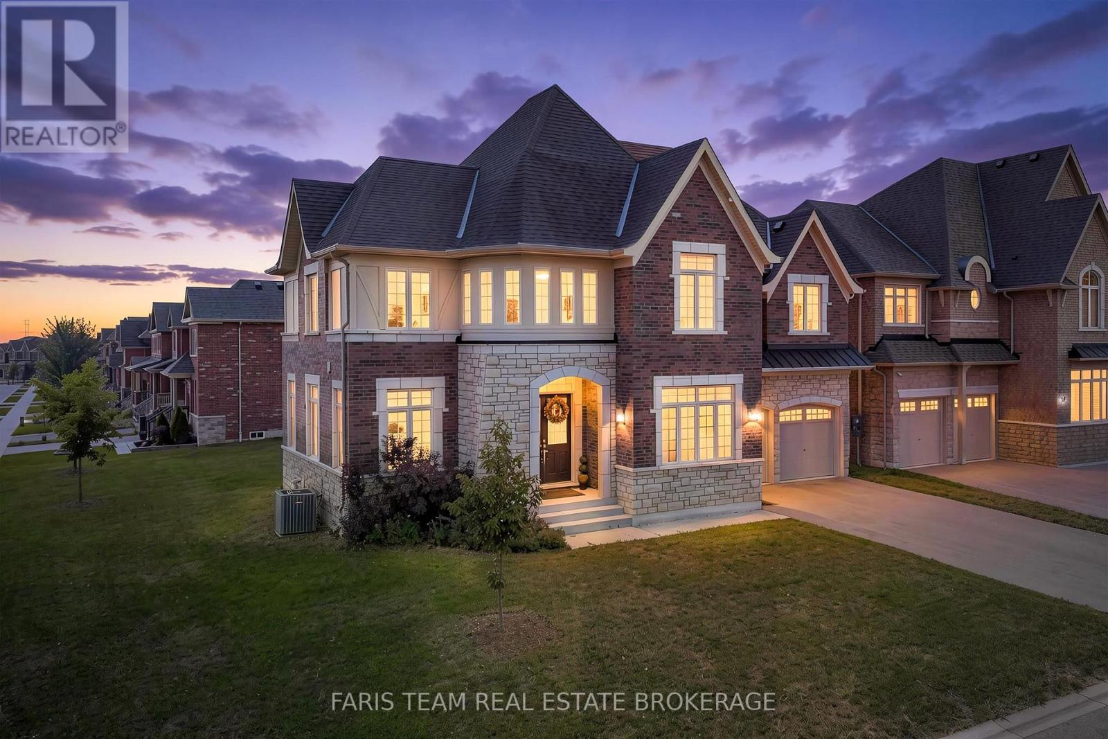 MLS® listing #30186824 for sale located at 12 THOMPSON WAY