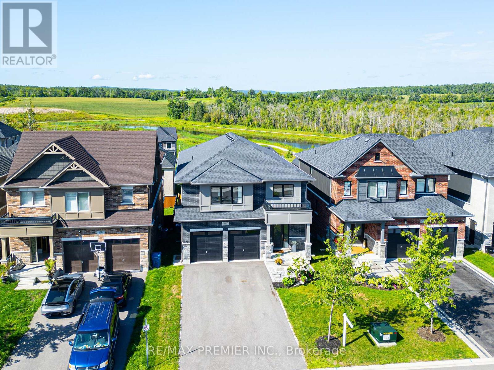 MLS® listing #30187390 for sale located at 3020 SIERRA DRIVE