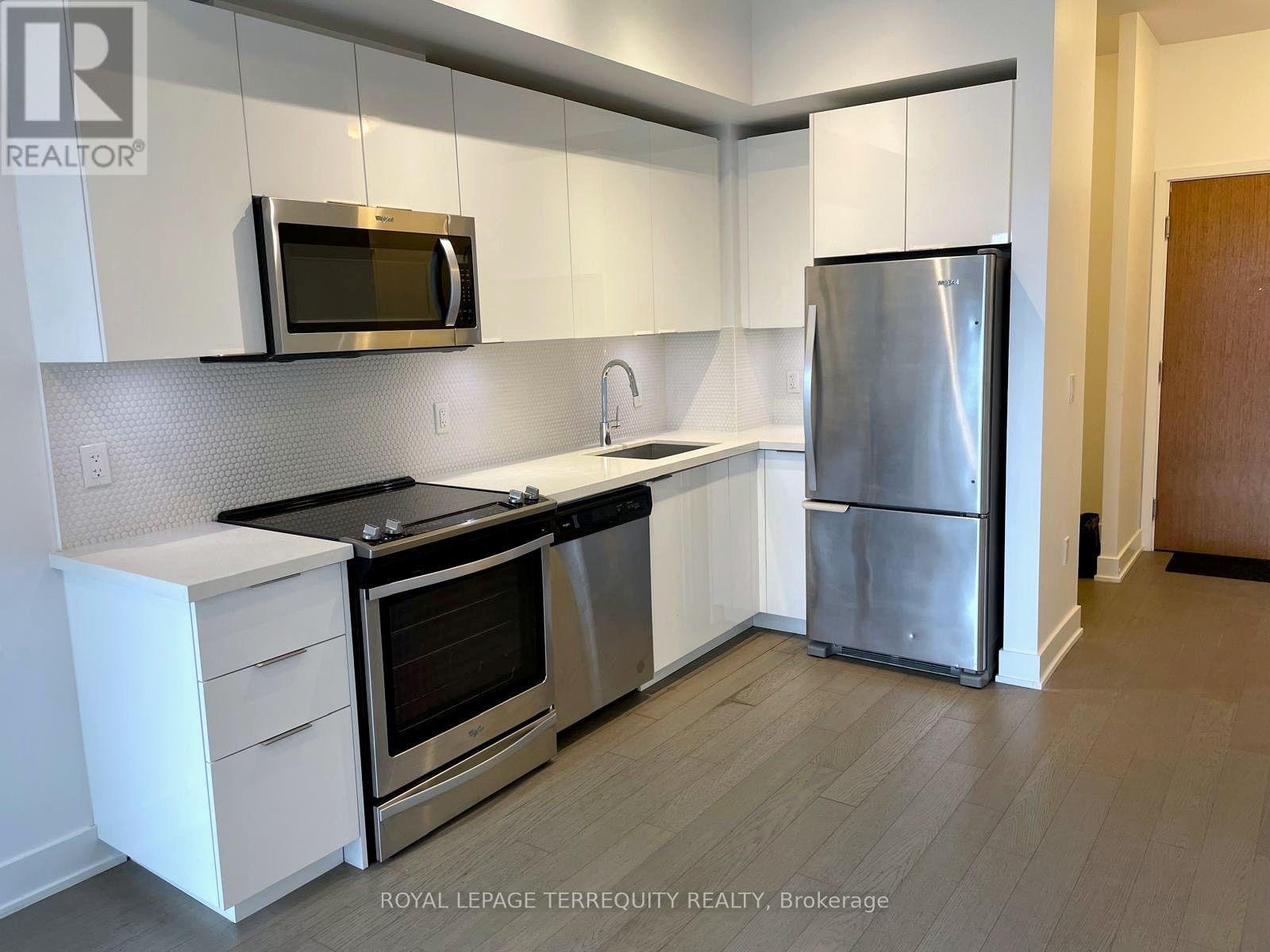 MLS® listing #30188223 for sale located at 503 - 20 SHORE BREEZE DRIVE