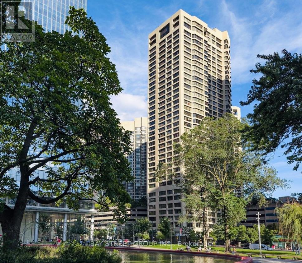 MLS® listing #30188264 for sale located at 606 - 55 HARBOUR SQUARE