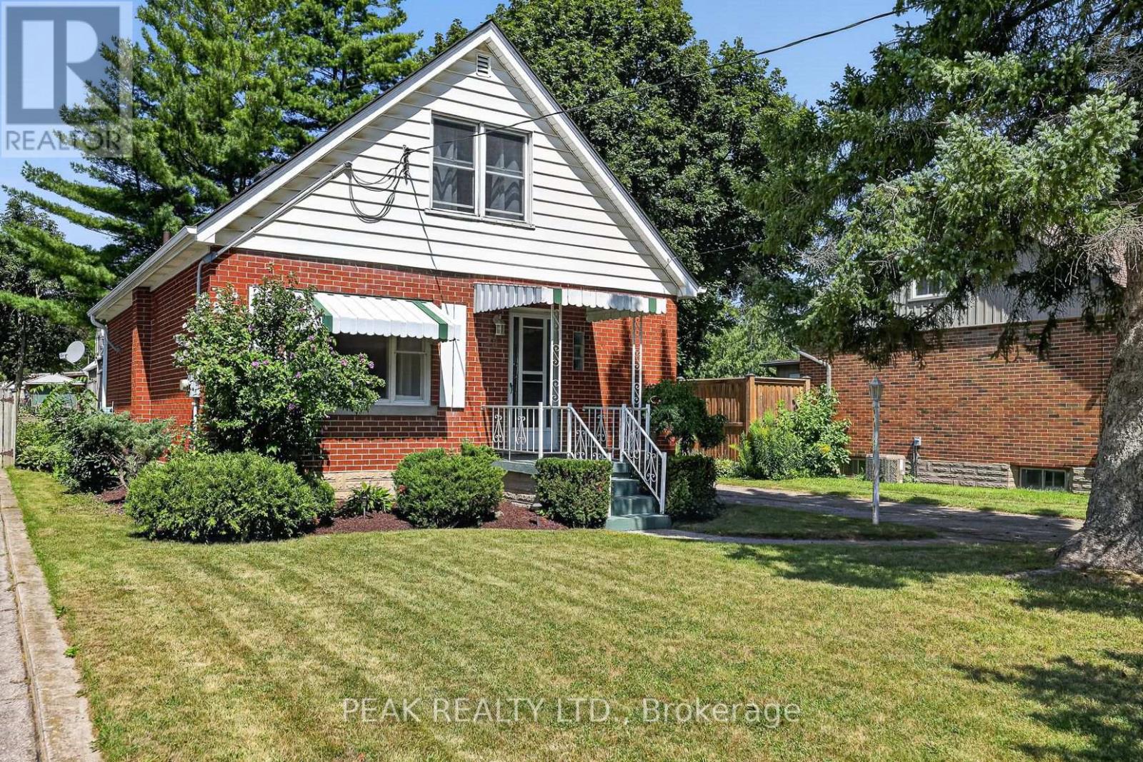 MLS® listing #30189704 for sale located at 78 BELLEVIEW AVENUE